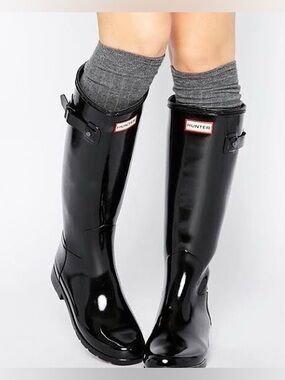 Hunter Women’s Original Tall Gloss Rain Boots